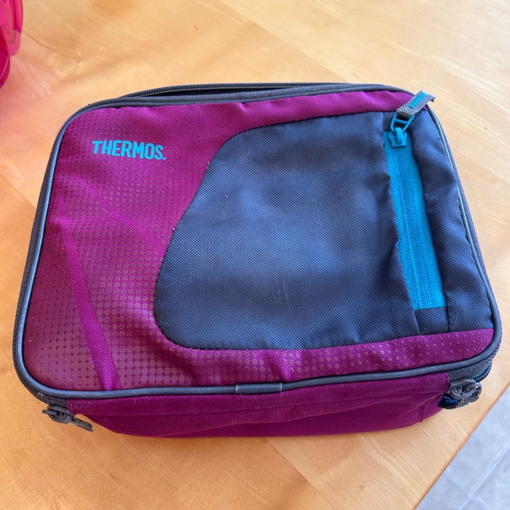 Thermos Pink Lunch Bag with Gray Handle
